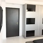Deluxe Nicolle Plus Apartment קונסטנצה