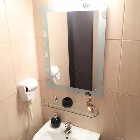 Deluxe Nicolle Plus Apartment 公寓 康斯坦察