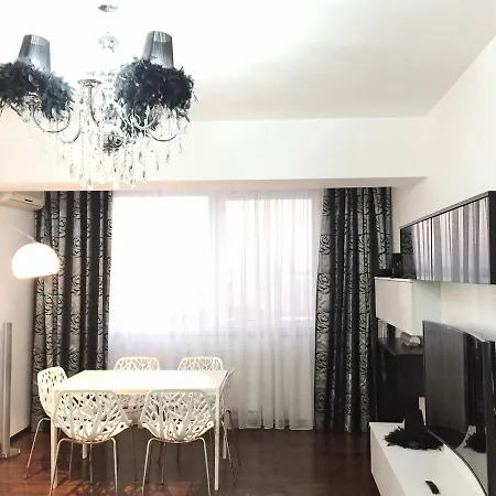 Deluxe Nicolle Plus Apartment 公寓 *
