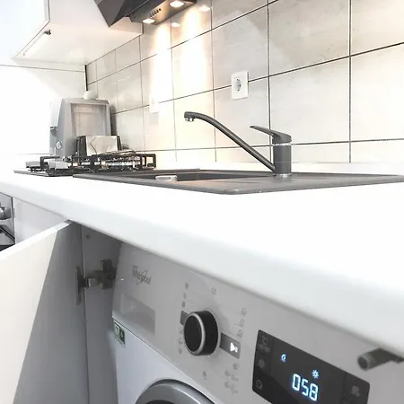 公寓 Deluxe Nicolle Plus Apartment